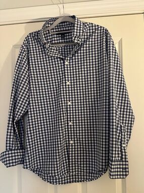 Mizzen+Main Shirt - Mizzen and Main Size Medium